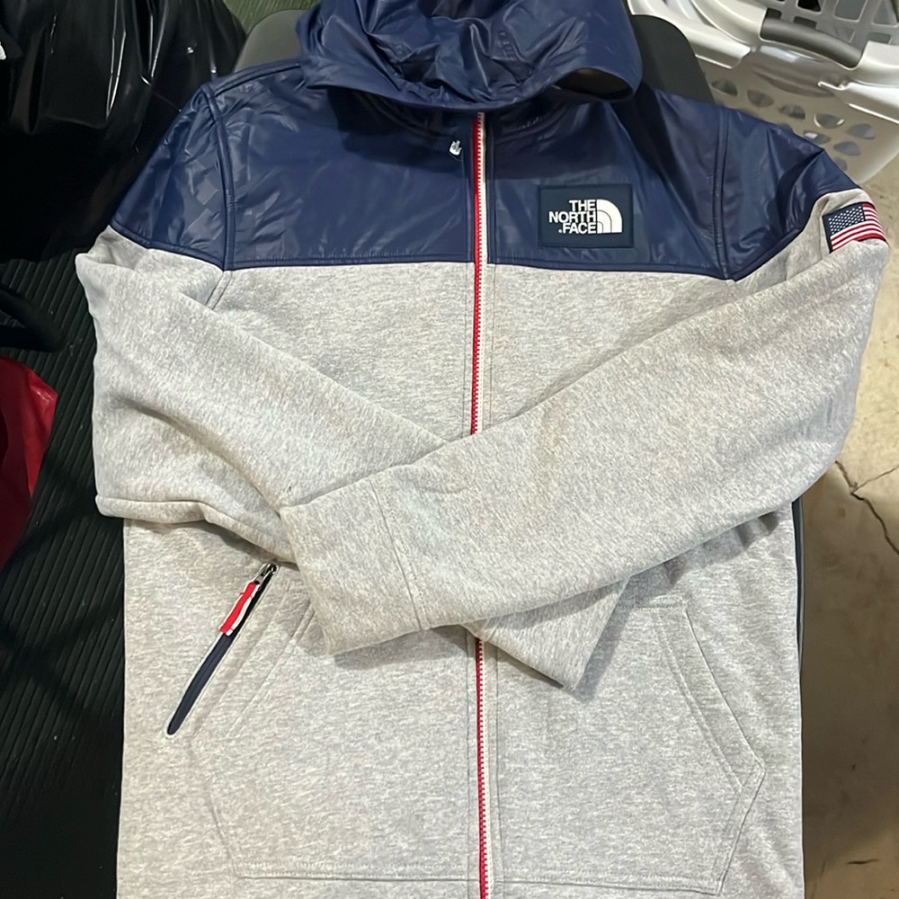 NWT The North Face hoodie with American flag patches